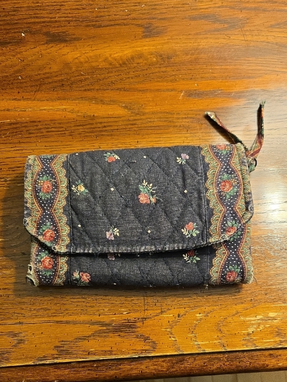 Vintage VERA BRADLEY Quilted Floral Clutch Wallet/Makeup Pouch